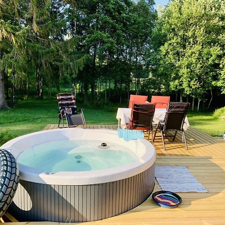 The Blomsholm Cabin - Recharge Your Electric Car Strömstad Εξωτερικό φωτογραφία