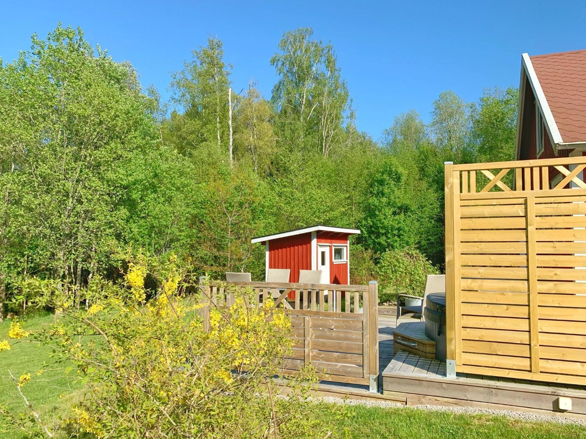 The Blomsholm Cabin - Recharge Your Electric Car Strömstad Εξωτερικό φωτογραφία