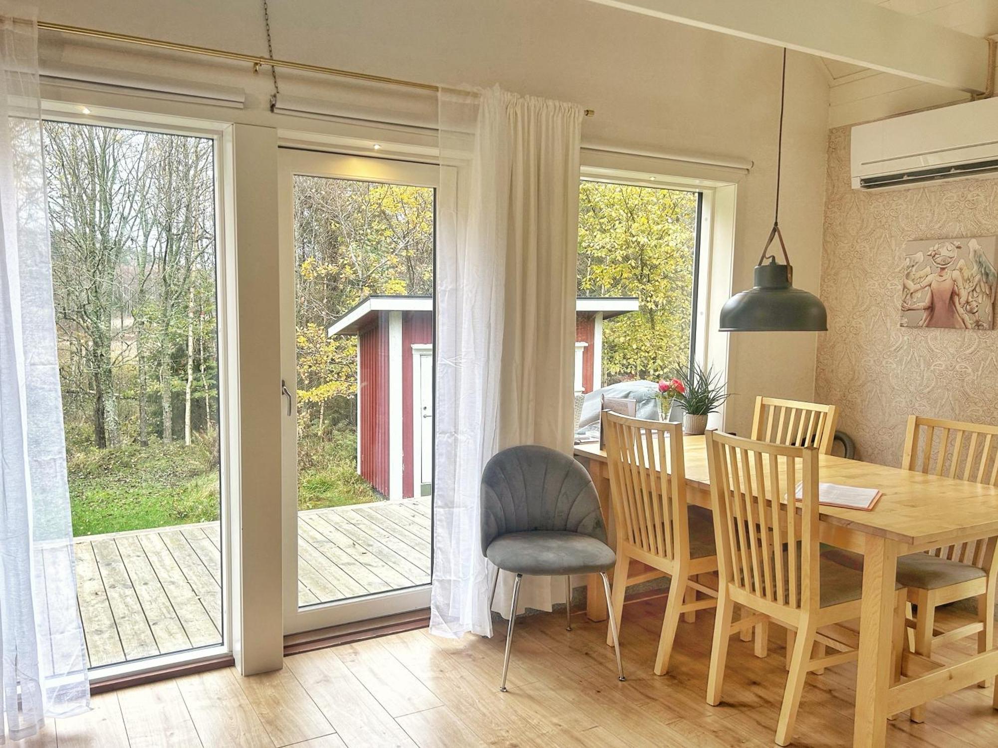 The Blomsholm Cabin - Recharge Your Electric Car Strömstad Εξωτερικό φωτογραφία